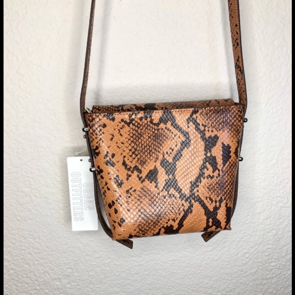 🇺🇸4 For $20 UO Faux Snake Print Crossbody Bag Brown - Picture 4 of 7
